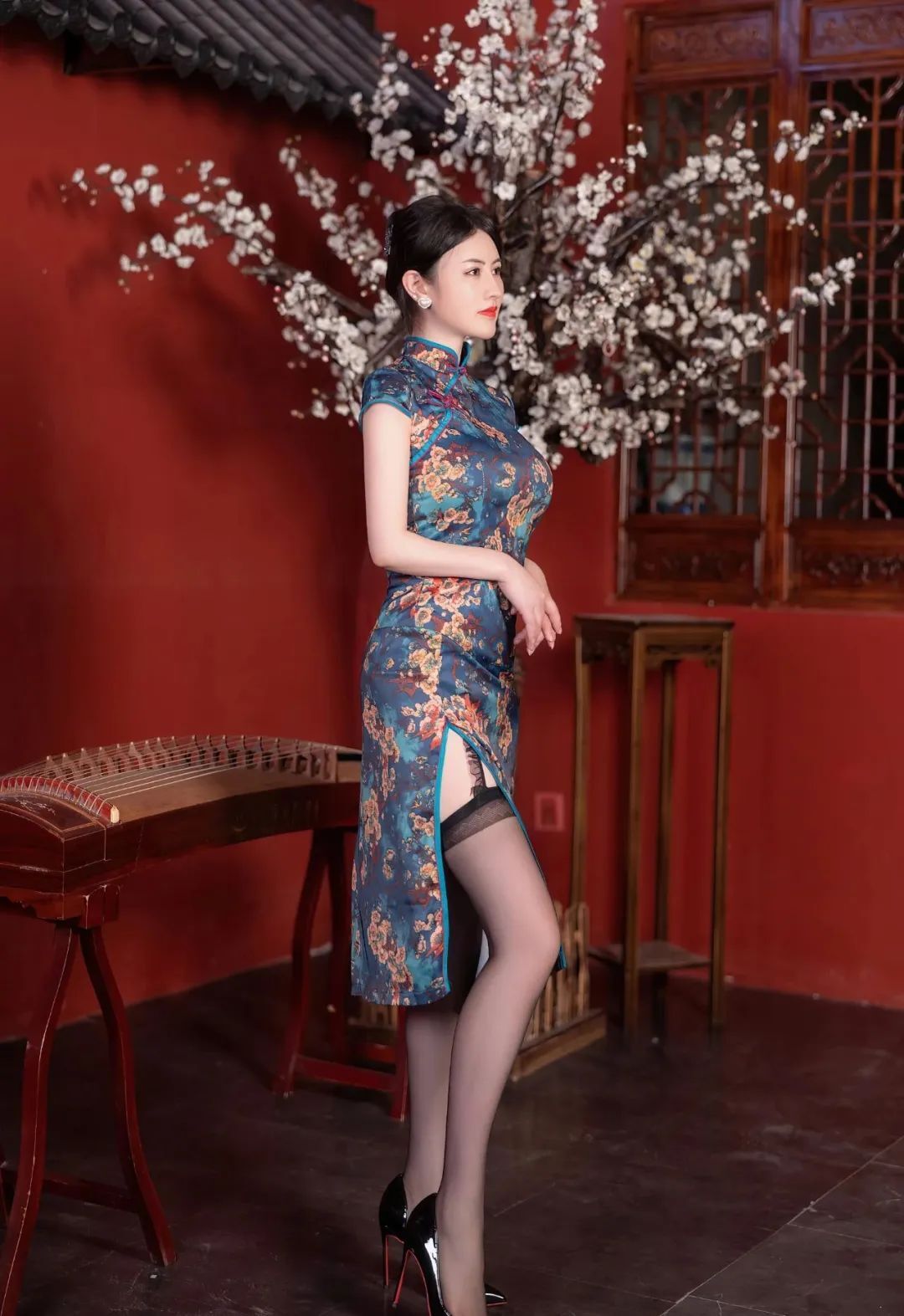 [仙女集]成熟丰满，身材曼妙，不愧是性感JK女神