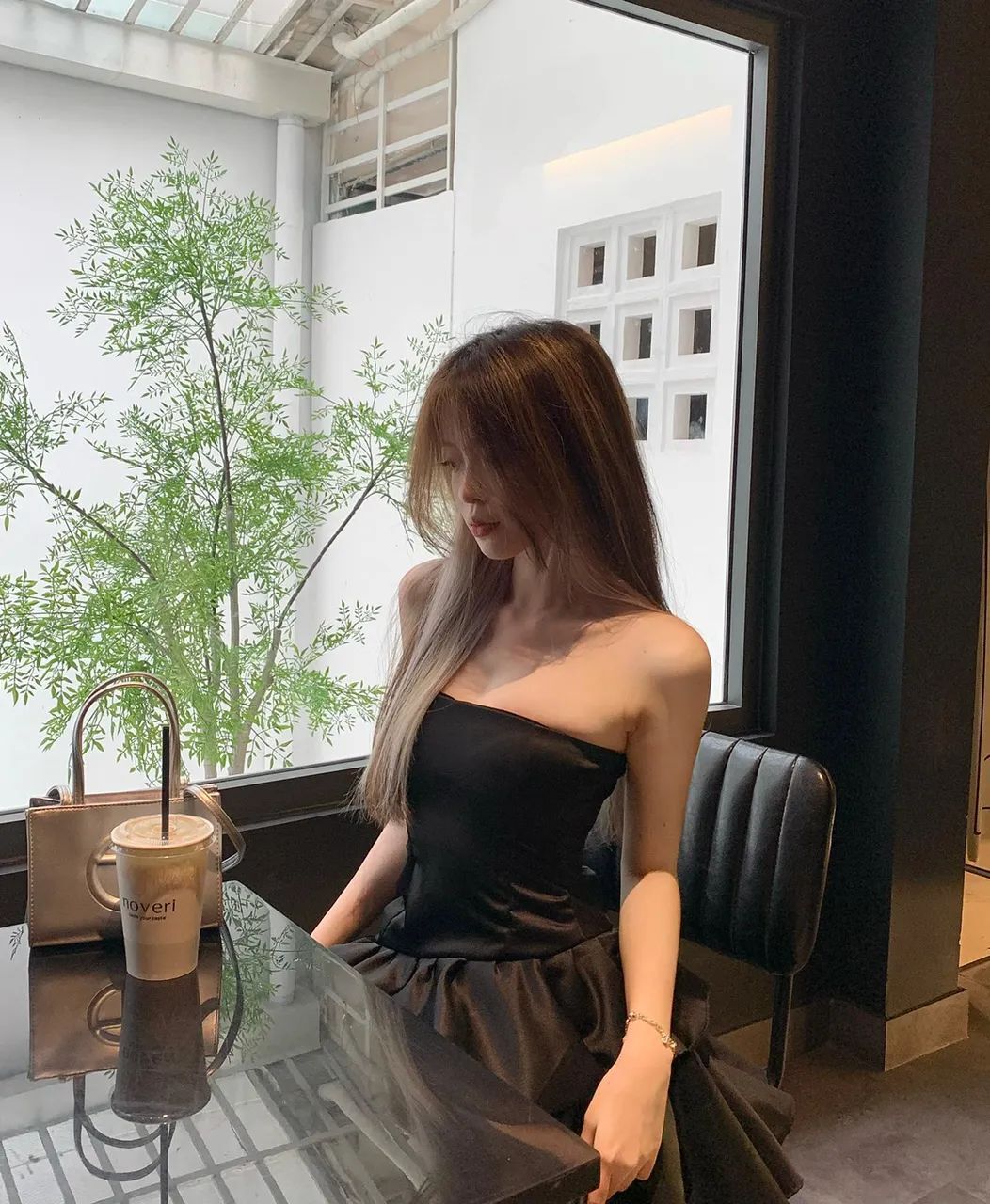 大长腿美女