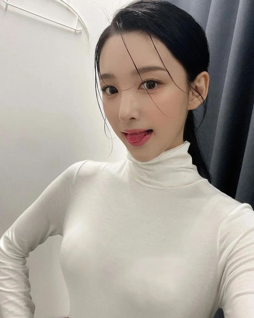 【美女壁纸】韩国模特soyou，气质清新的网红美女！