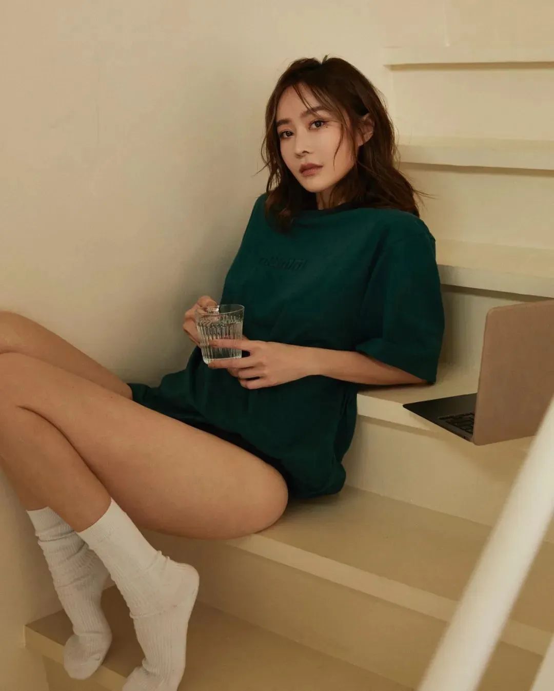 美女壁纸丨颜值和身材具佳的宝岛女神