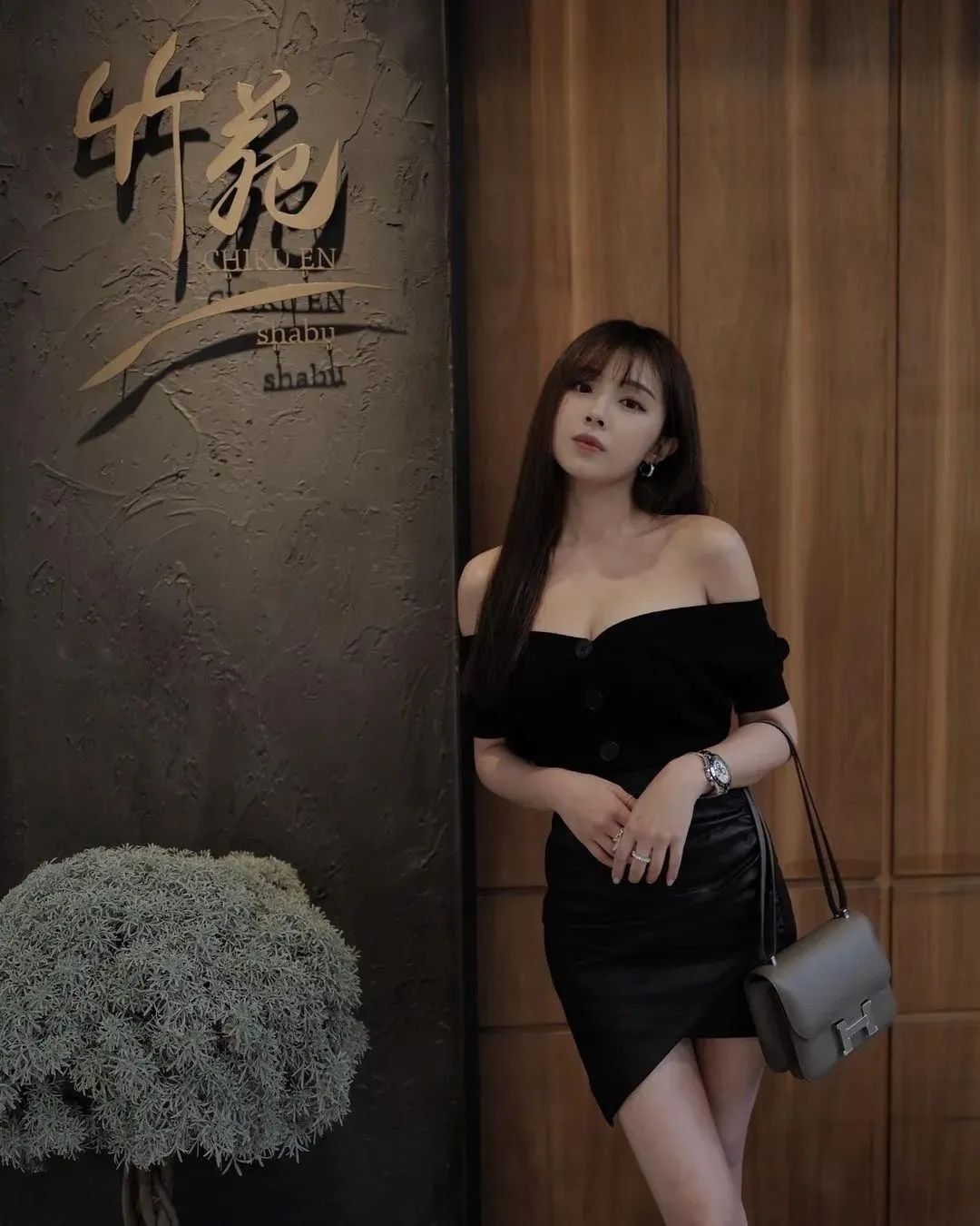 台湾网红Doris，明艳动人的美女模特