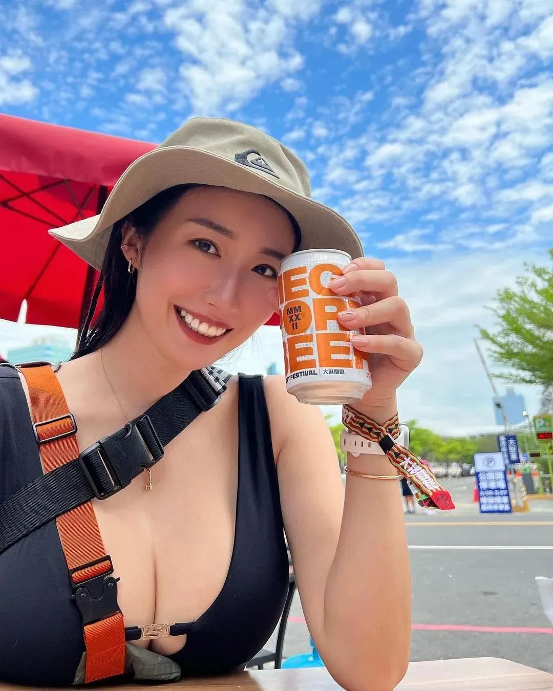 美女壁纸丨安柏，美艳动人的网红美女