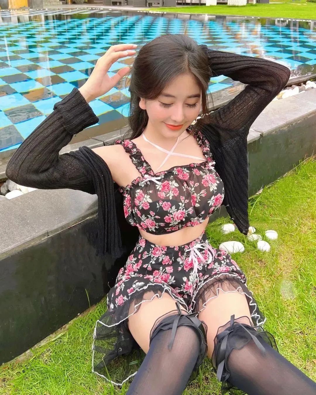 越南网红VoNgocTran，00后的学生妹她，被网友们称其为“零死角女神”