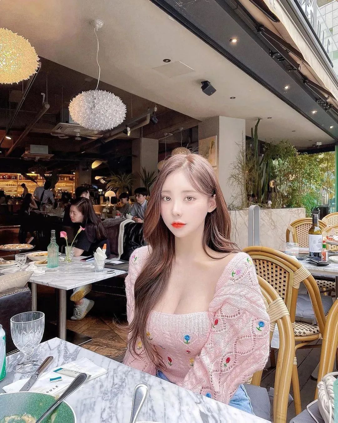 Vely,甜美可人的韩国网红美女
