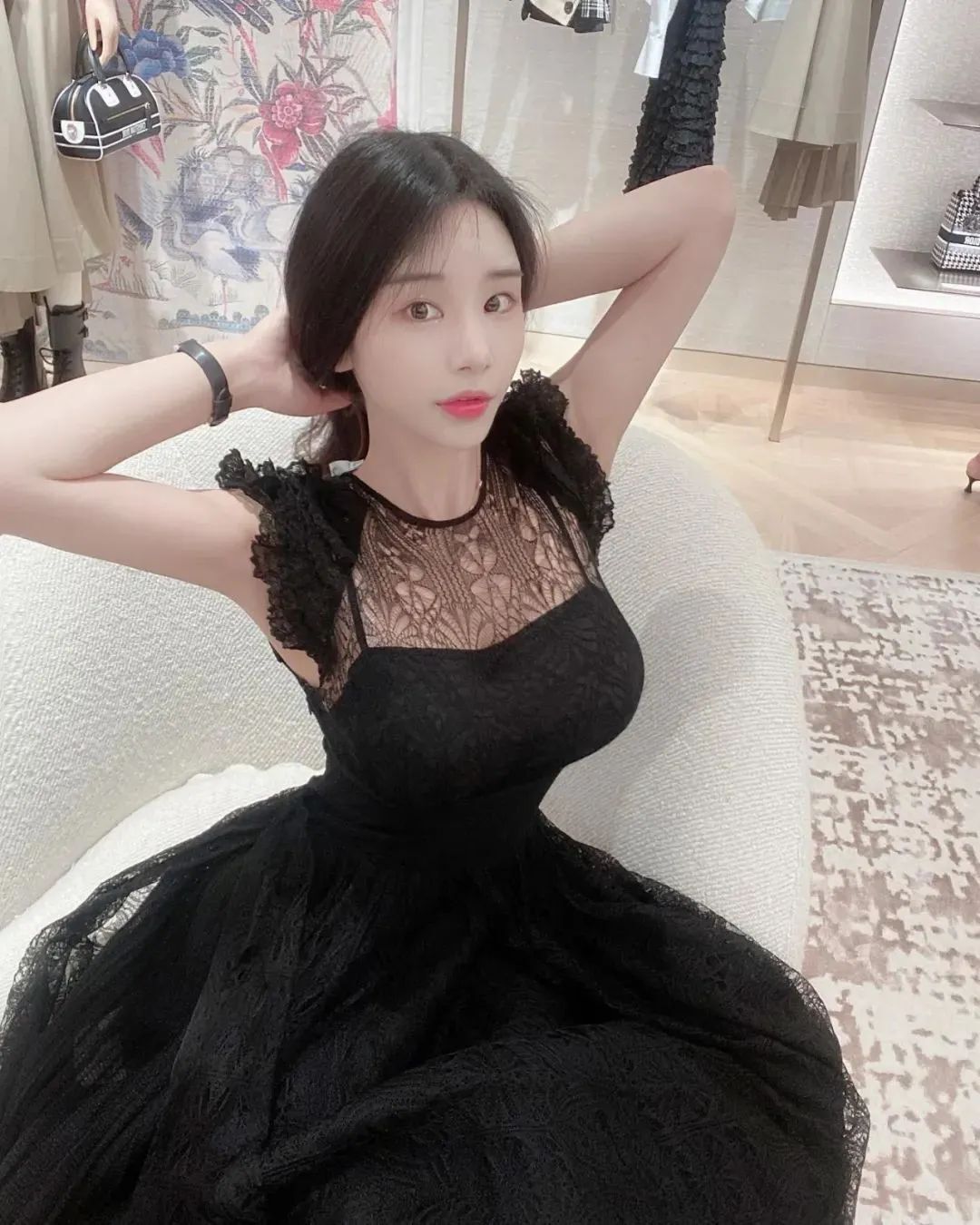 韩国网红zzyuridayo，火辣性感的美女主播