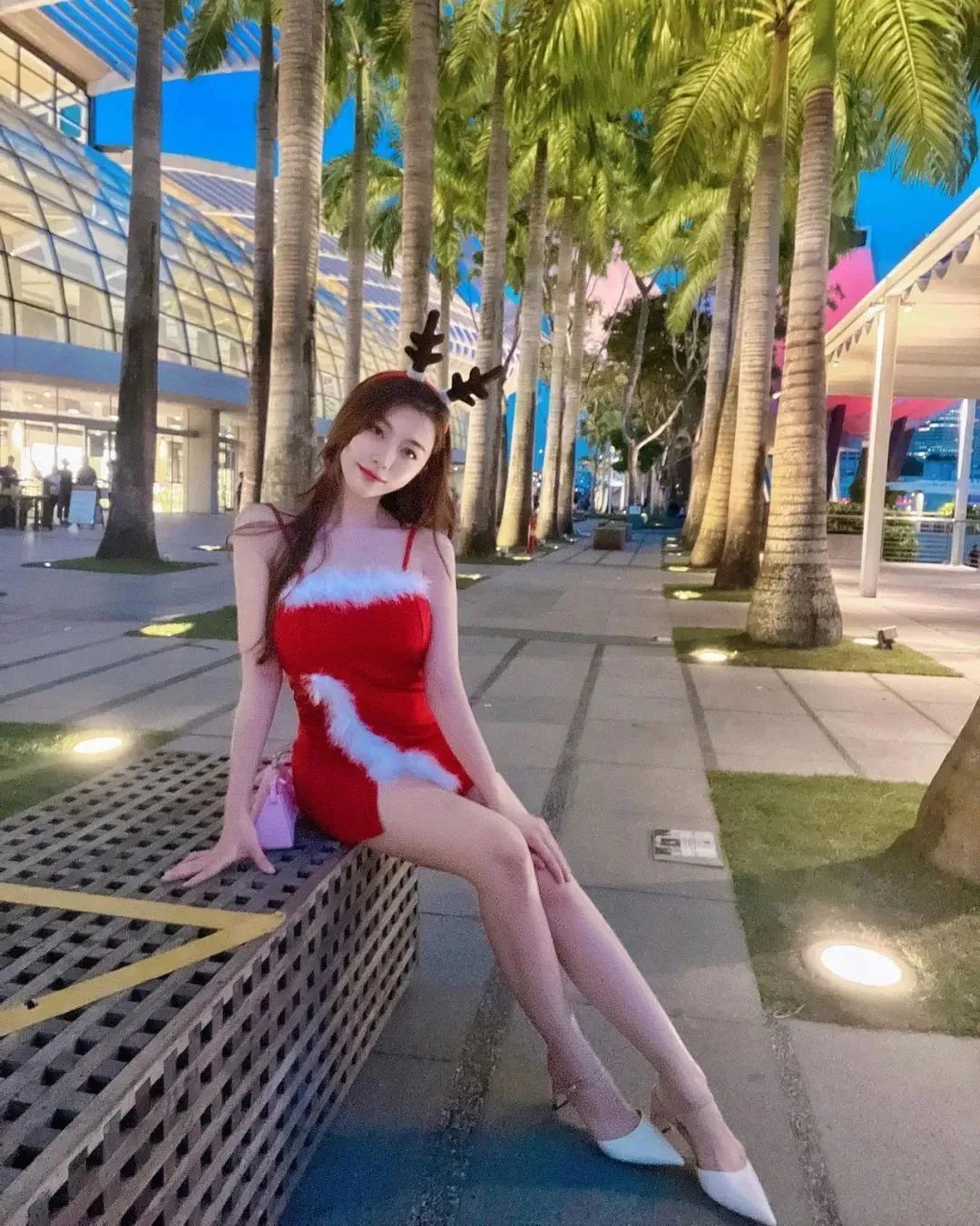新加坡网红wenxian huang，甜美迷人的御姐范女神