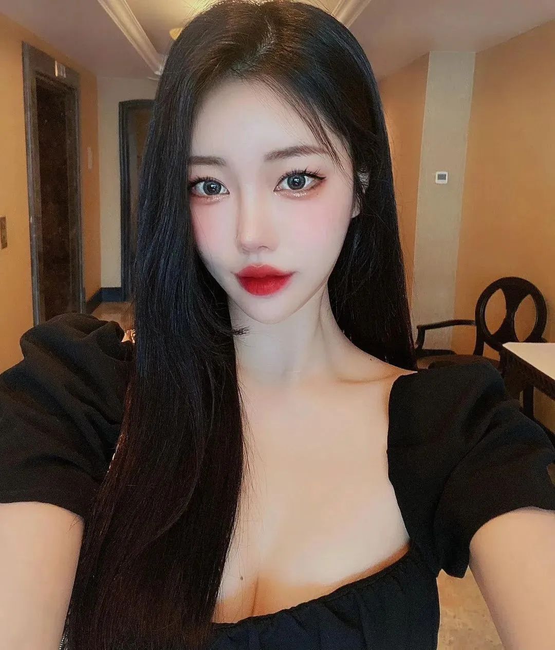 韩国网红suzy，性感火辣的气质女神