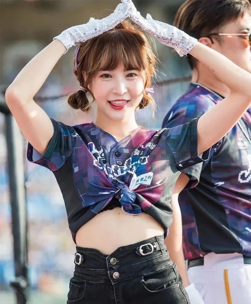 台湾网红林襄，辣度指数爆表的甜美系女神