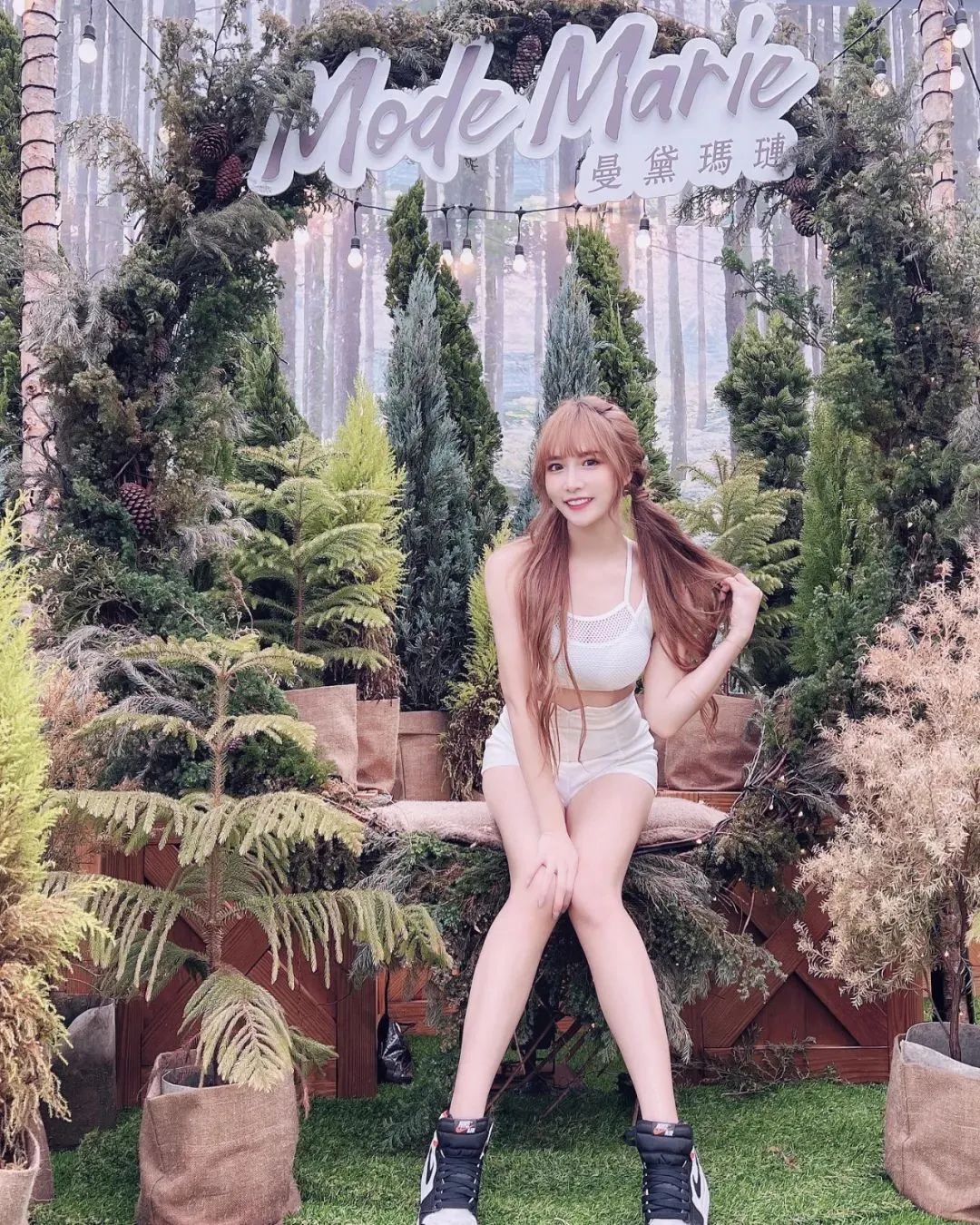 台湾网红王俪洁，甜美迷人的啦啦队女神
