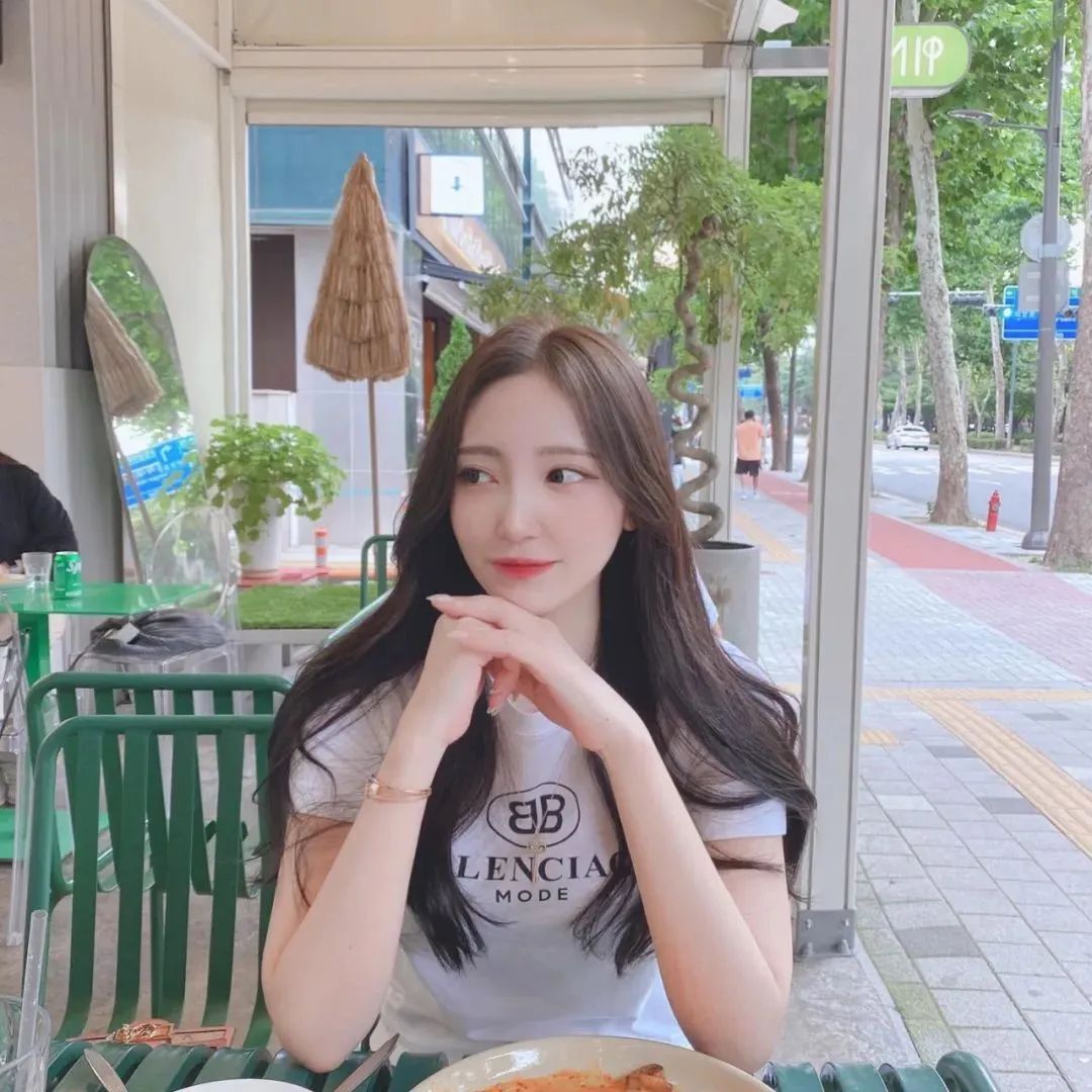韩国网红hyun_dy,甜美指数超标的颜值女神