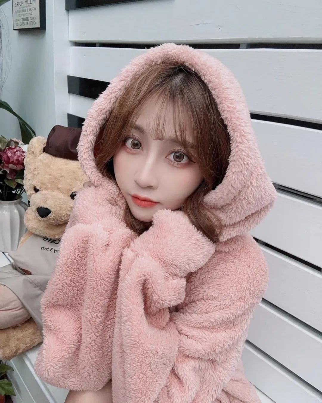 台湾网红enen0528，甜美迷人的阳光美少女