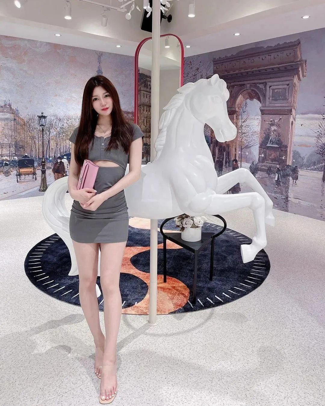 国产网红Vanessa，甜美又性感的气质女神