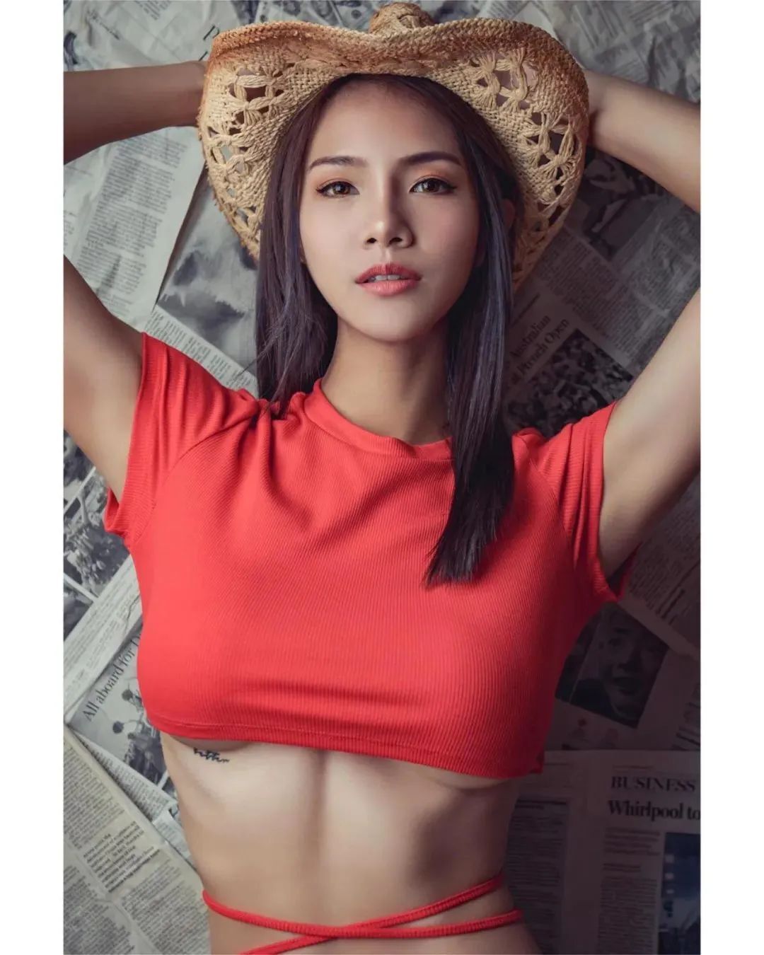 台湾网红茵茵，充满青春活力的美女模特