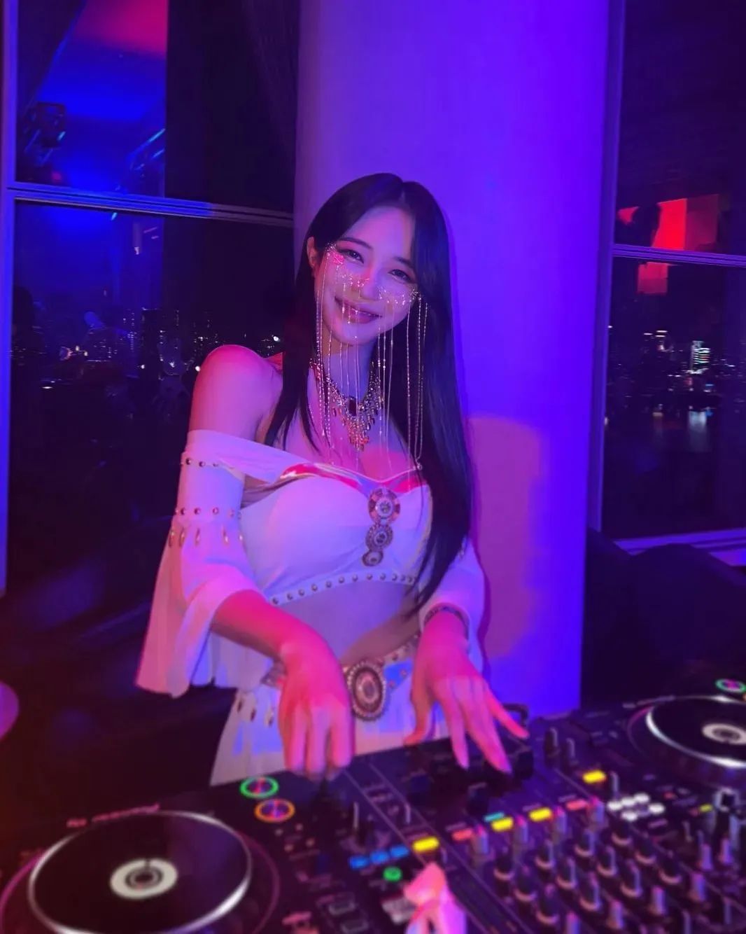 韩国网红金贤，辣度指数爆表的DJ女神