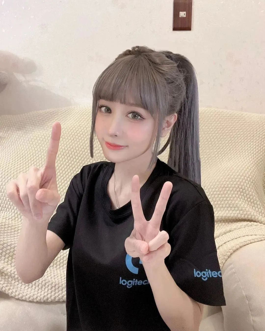 台湾网红王依渟，甜美迷人的气质女神