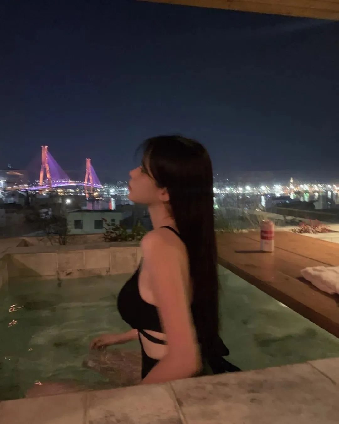 韩国网红suminzz，甜美又性感的美女老板娘