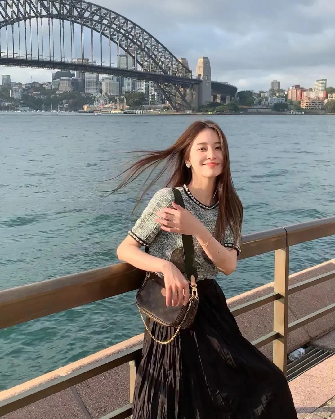 台湾网红李宝猪猪，甜美迷人的御姐范女神