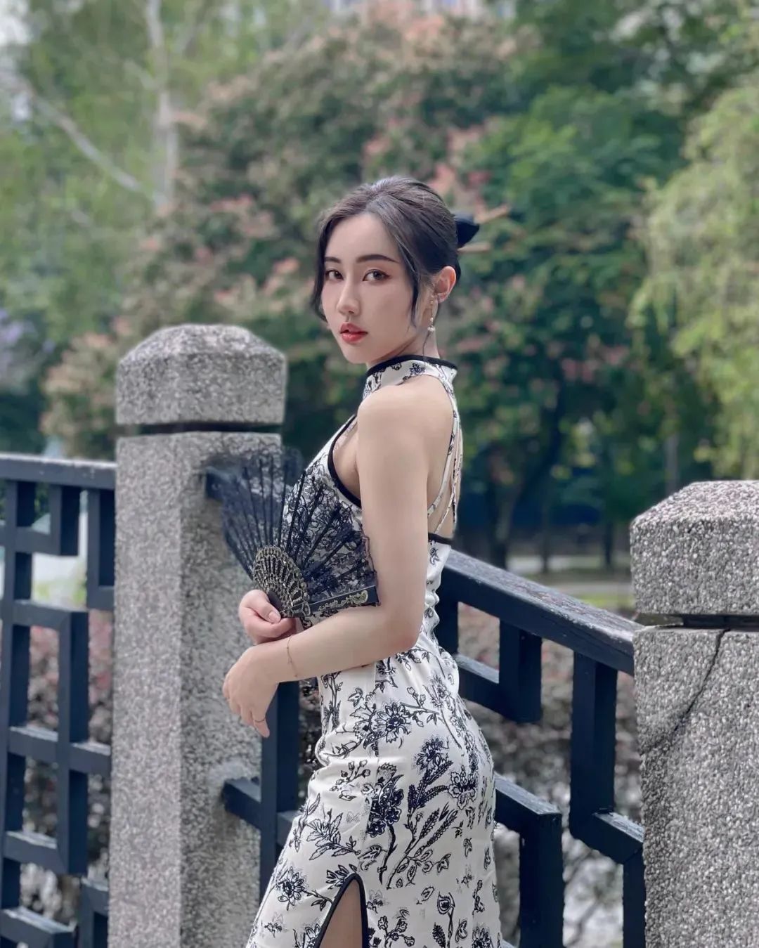马来西亚网红reiiko_sy，拥有精致氛围感的御姐范女神