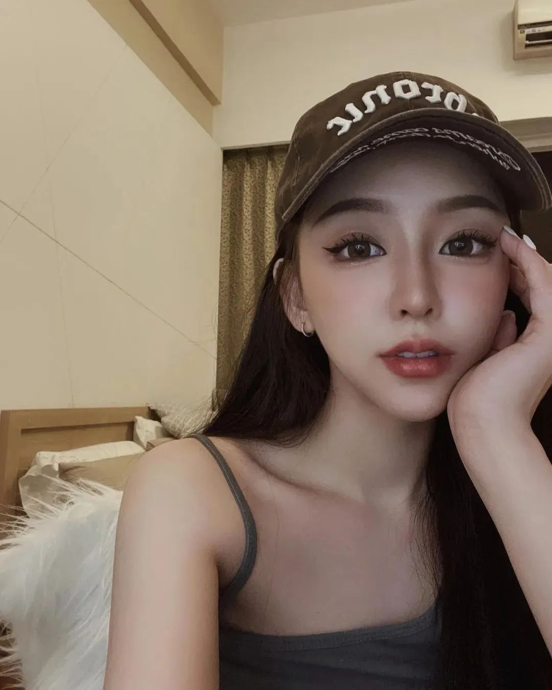 台湾网红Yami，甜美指数爆表的高冷系女神