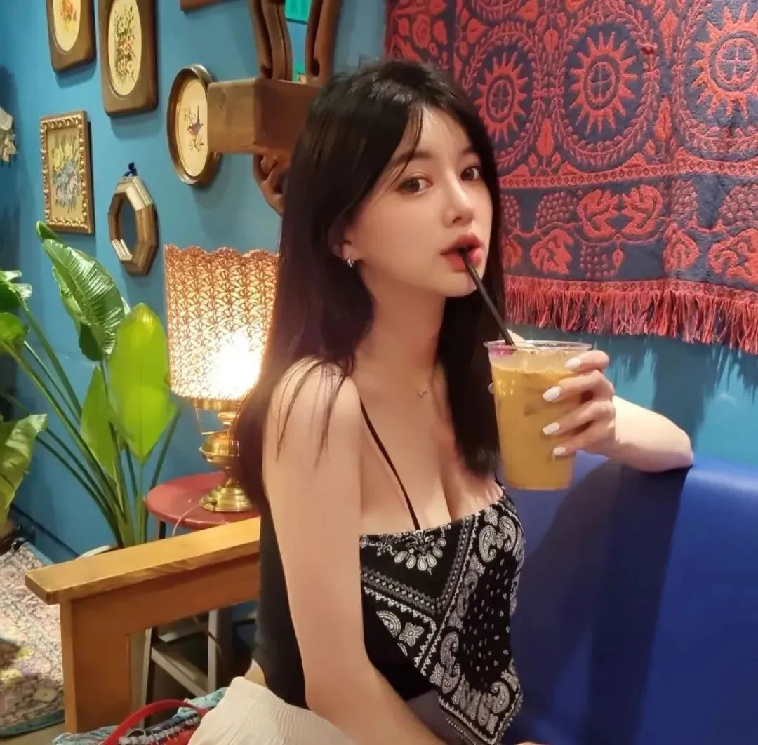 韩国网红主播Pu，神似宋慧乔的颜值系女神