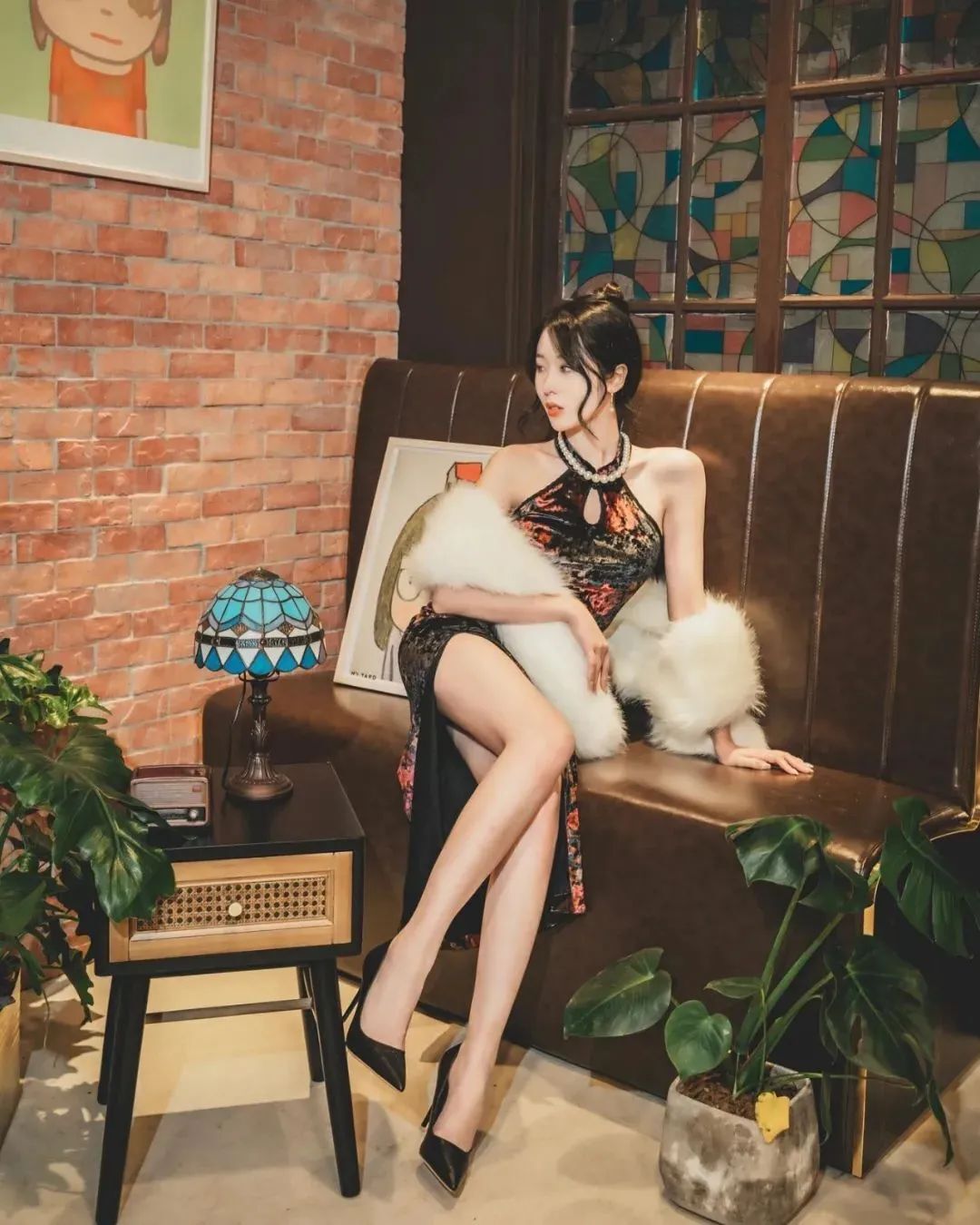 台湾网红美女郑若青，天生丽质的气质女神