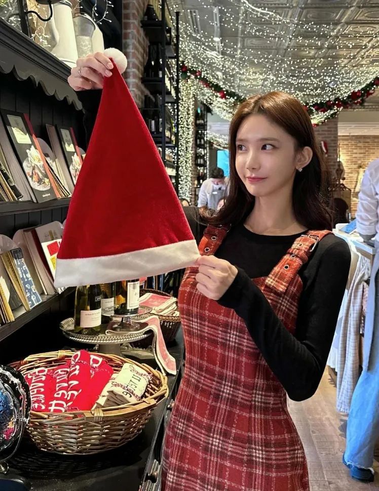韩国网红 | 神似韩国女明星林允儿的顶级美女模特