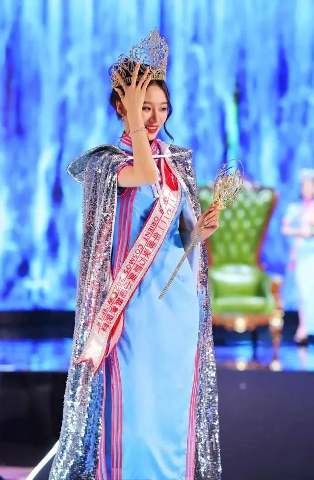 国产网红 | Yara，长相甜美迷人的选美冠军