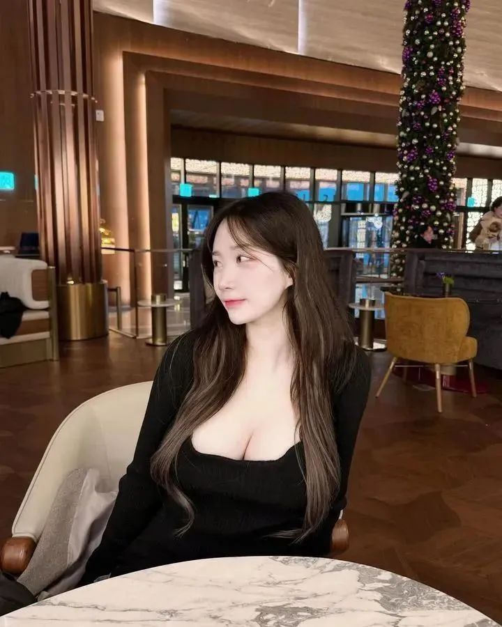 韩国网红 | Asuna，甜美又性感的顶级美女模特