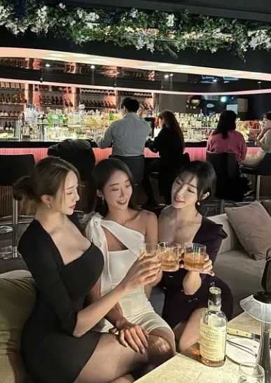 韩国顶级美女名媛，妥妥的“白富美”女神