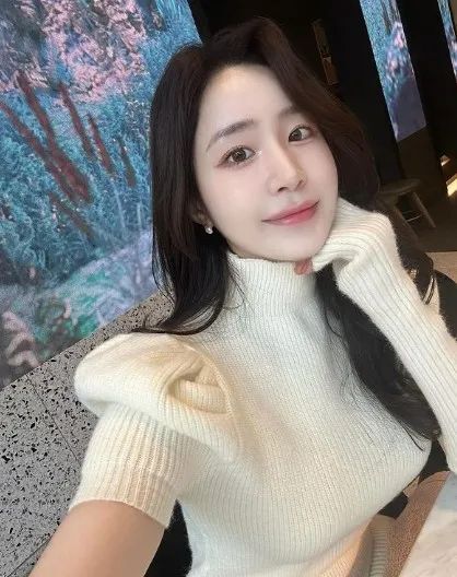 韩国顶级网红美女，甜美又性感的瑜伽女神
