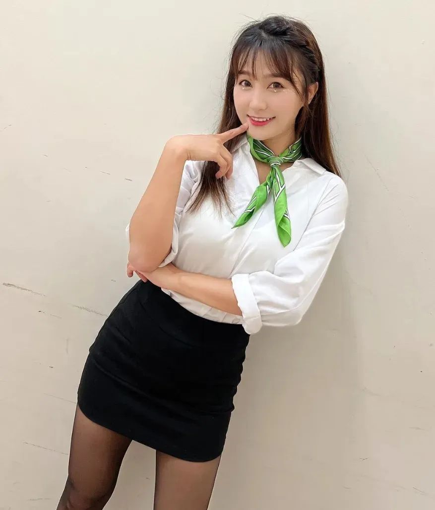 台湾网红 | 邱紫庭，清纯又可爱的啦啦队女神