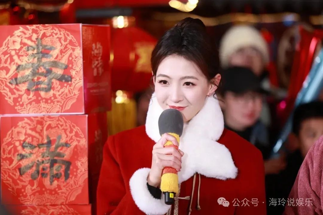 腾讯最美女主播！颜值出众，身材实力杠杠的！