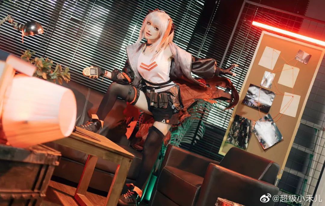 cosplay：【明日方舟】W