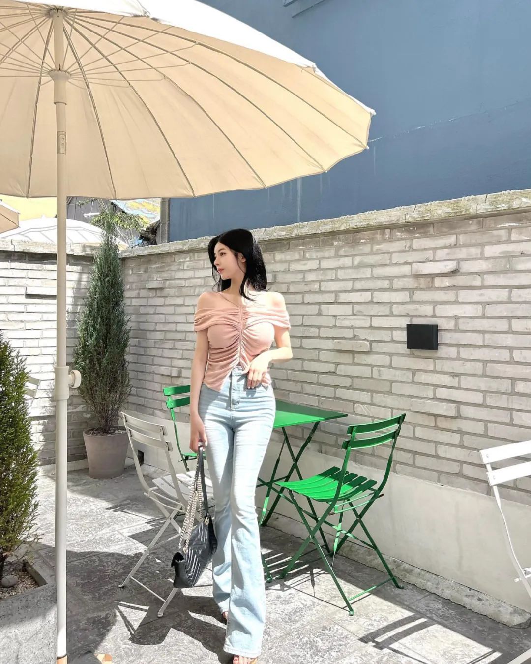 凹凸有致，根本顶不住