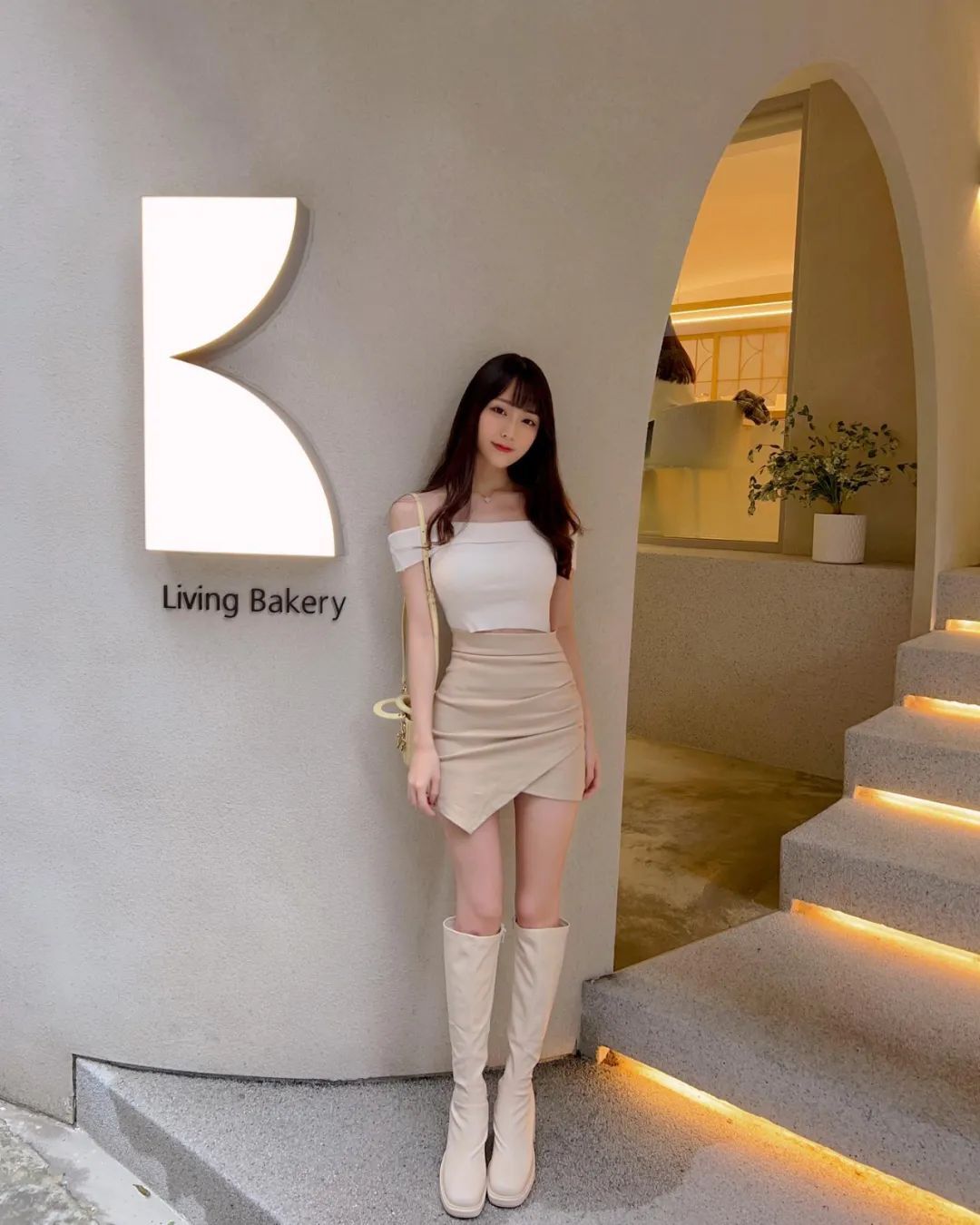 顶级校花，极品台妹，身材和颜值都很顶！