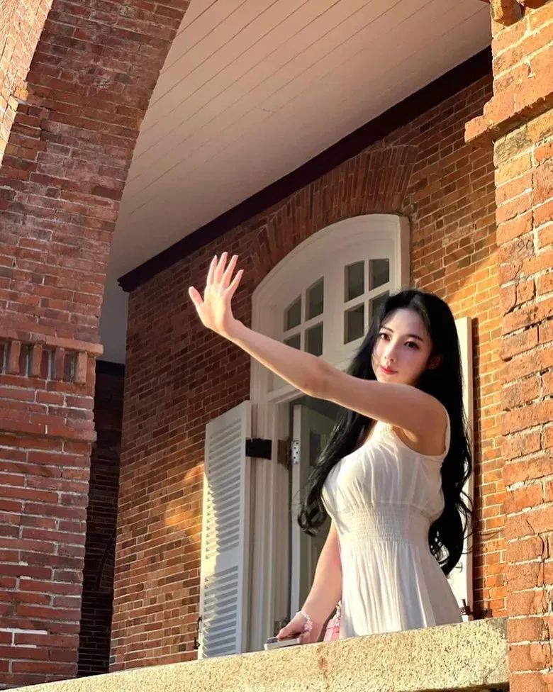 韩国网红 | 甜美又性感的顶级美女模特