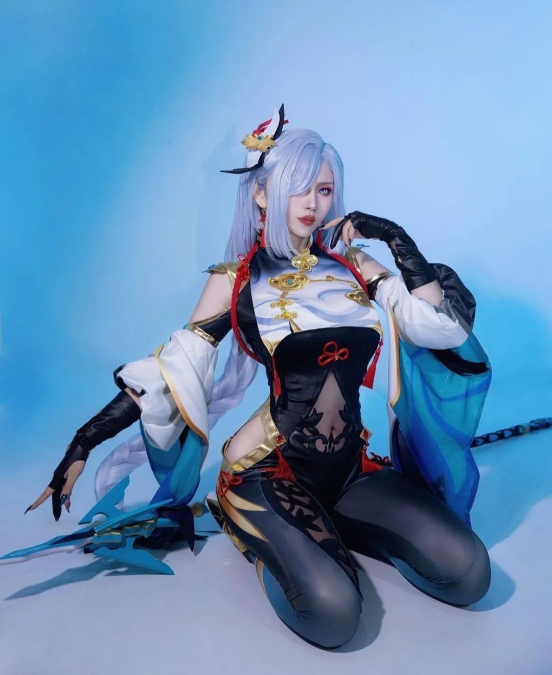 原神cos：白色抹胸装神子太涩了，女仆装优菈，紧身裙雷神身材太顶了！