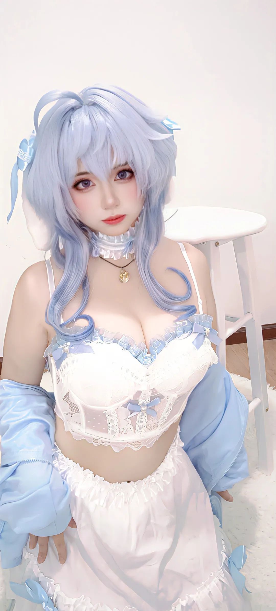 原神cos：白丝+旗袍，青花瓷甘雨美爆！归终太好看了，这不整个复活甲?老米你糊涂啊！