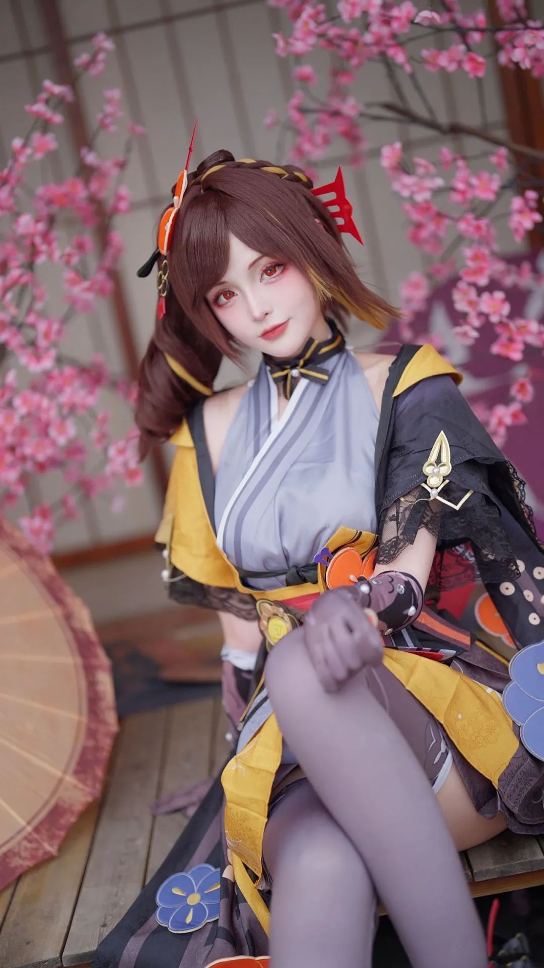 原神cos：黑丝+超短皮裤，秘书甘雨太眼了！婚纱神子，兔女郎申鹤太顶了！