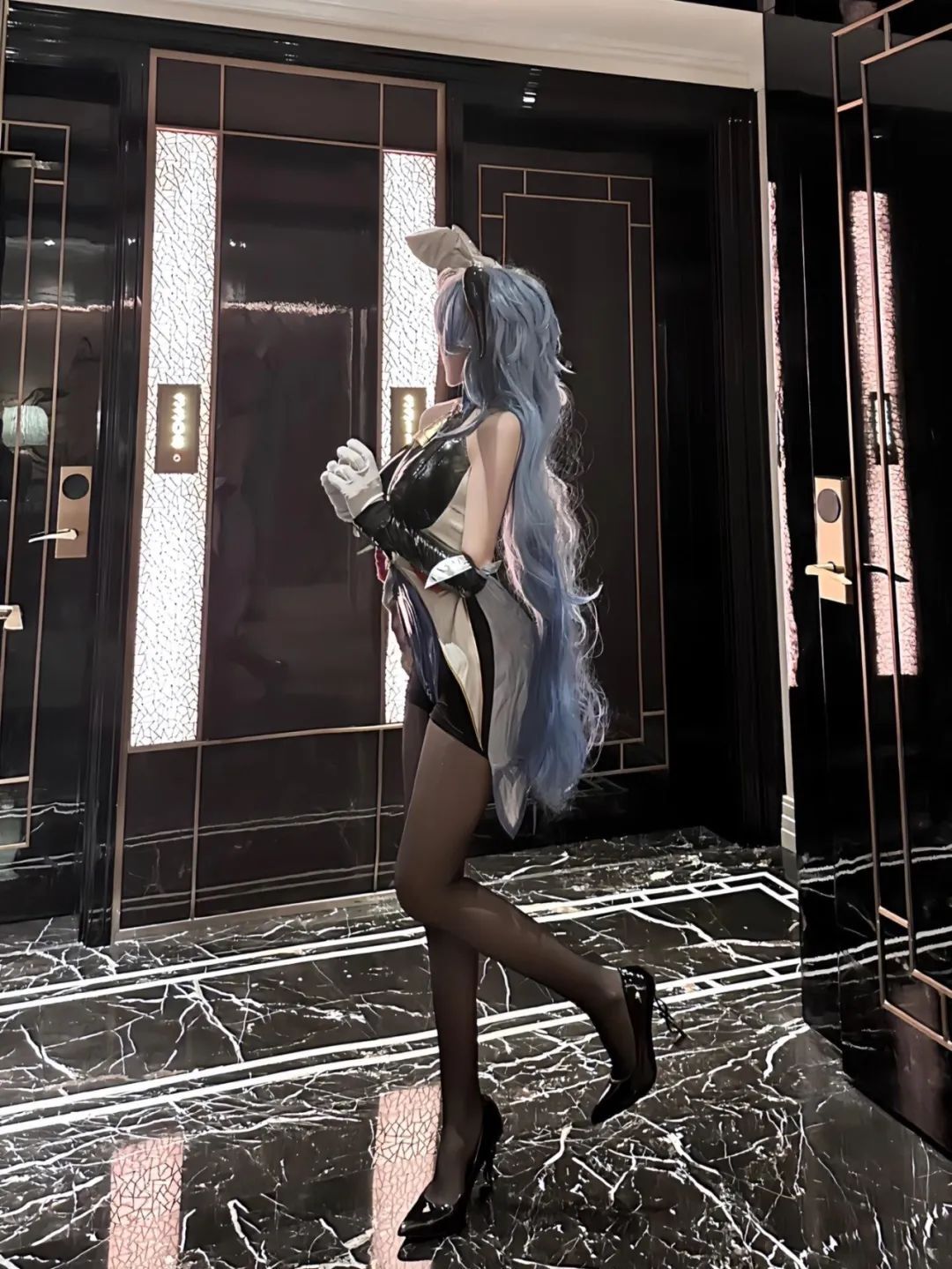 原神cos合集：兔女郎甘雨！雪白婚纱神子！赛车女郎申鹤！白色制服雷神太顶级了！