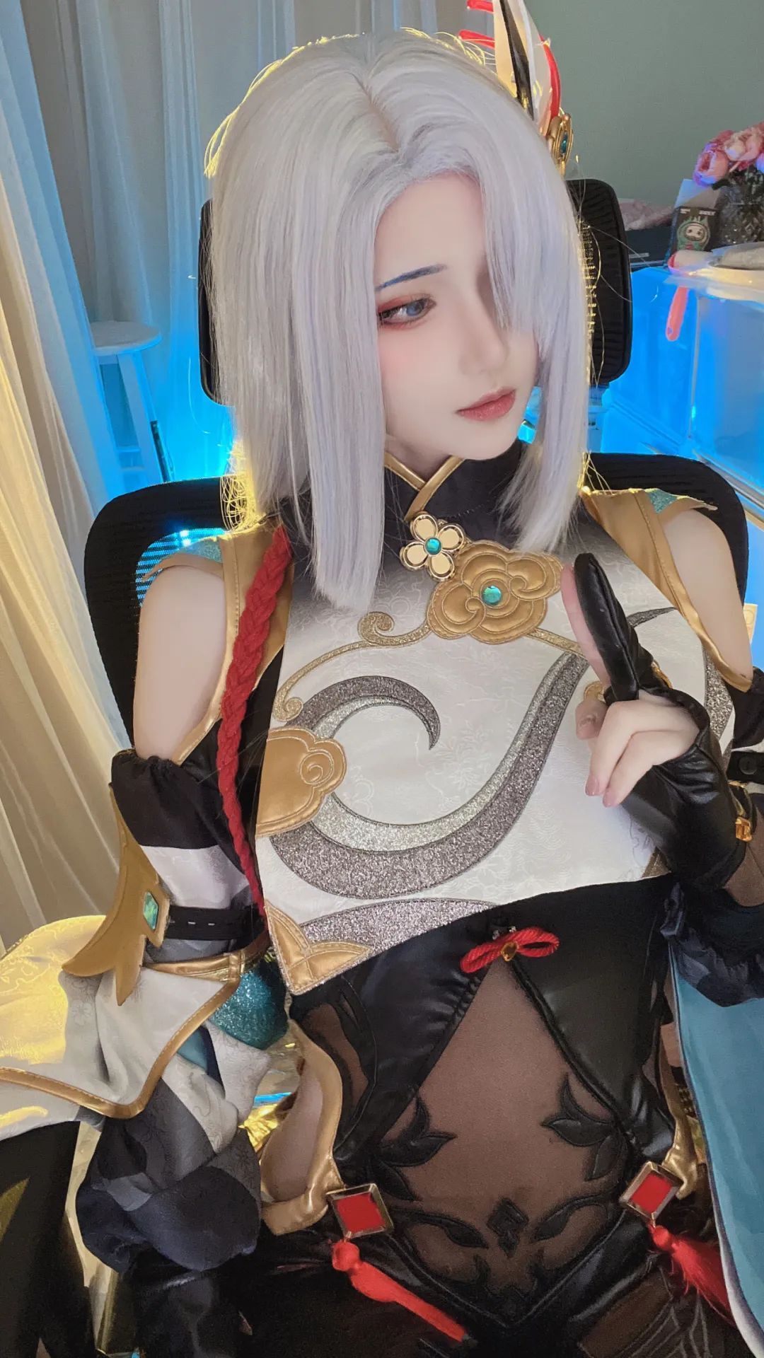 原神cos：白丝+连衣裙，甘雨新服装真清爽！优菈狂秀好身材！女士大长腿真是绝美！