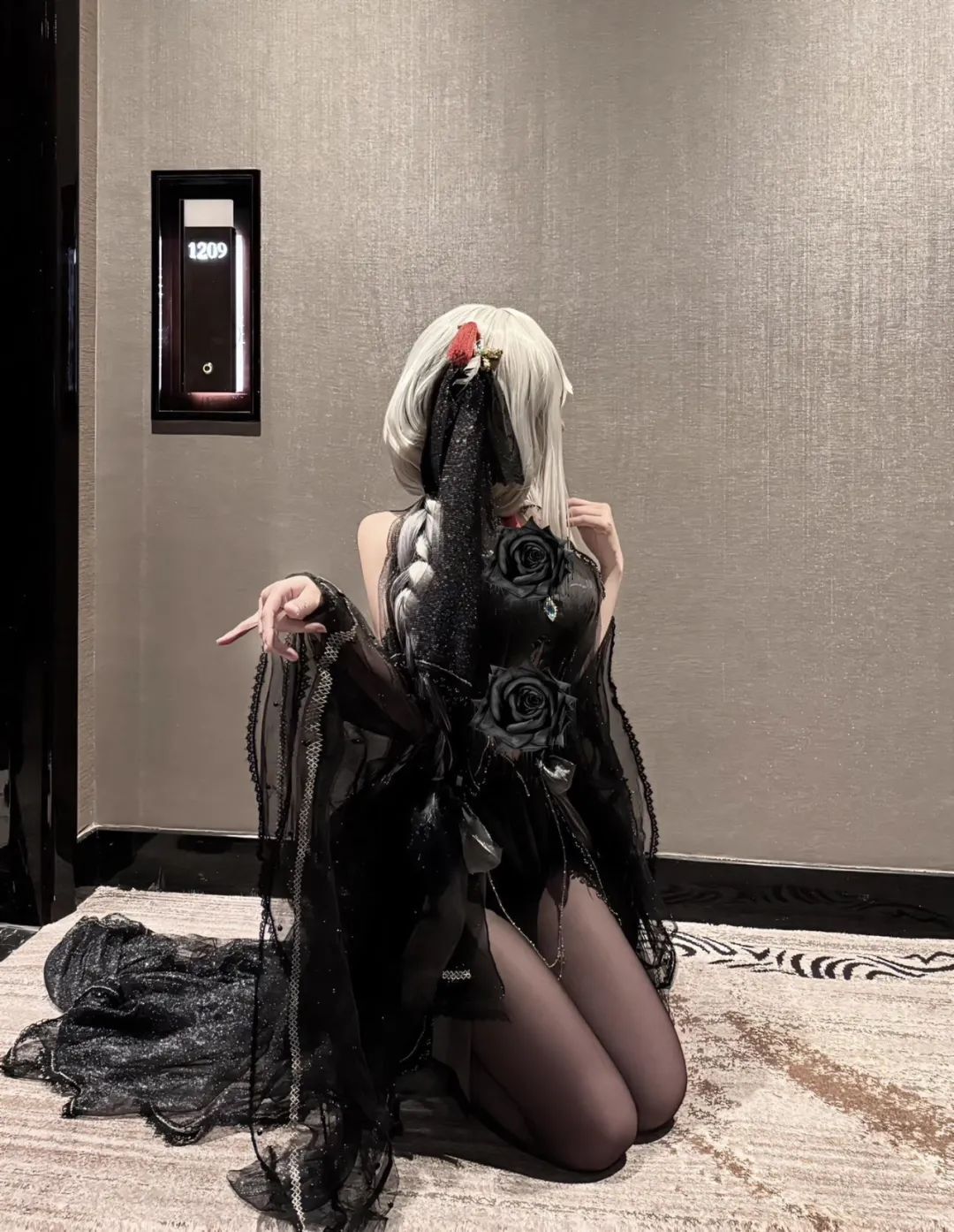 原神cos：黑丝+皮裤，兔女郎甘雨太好看了！黑丝旗袍莫娜！赛车服申鹤让人狂喜！