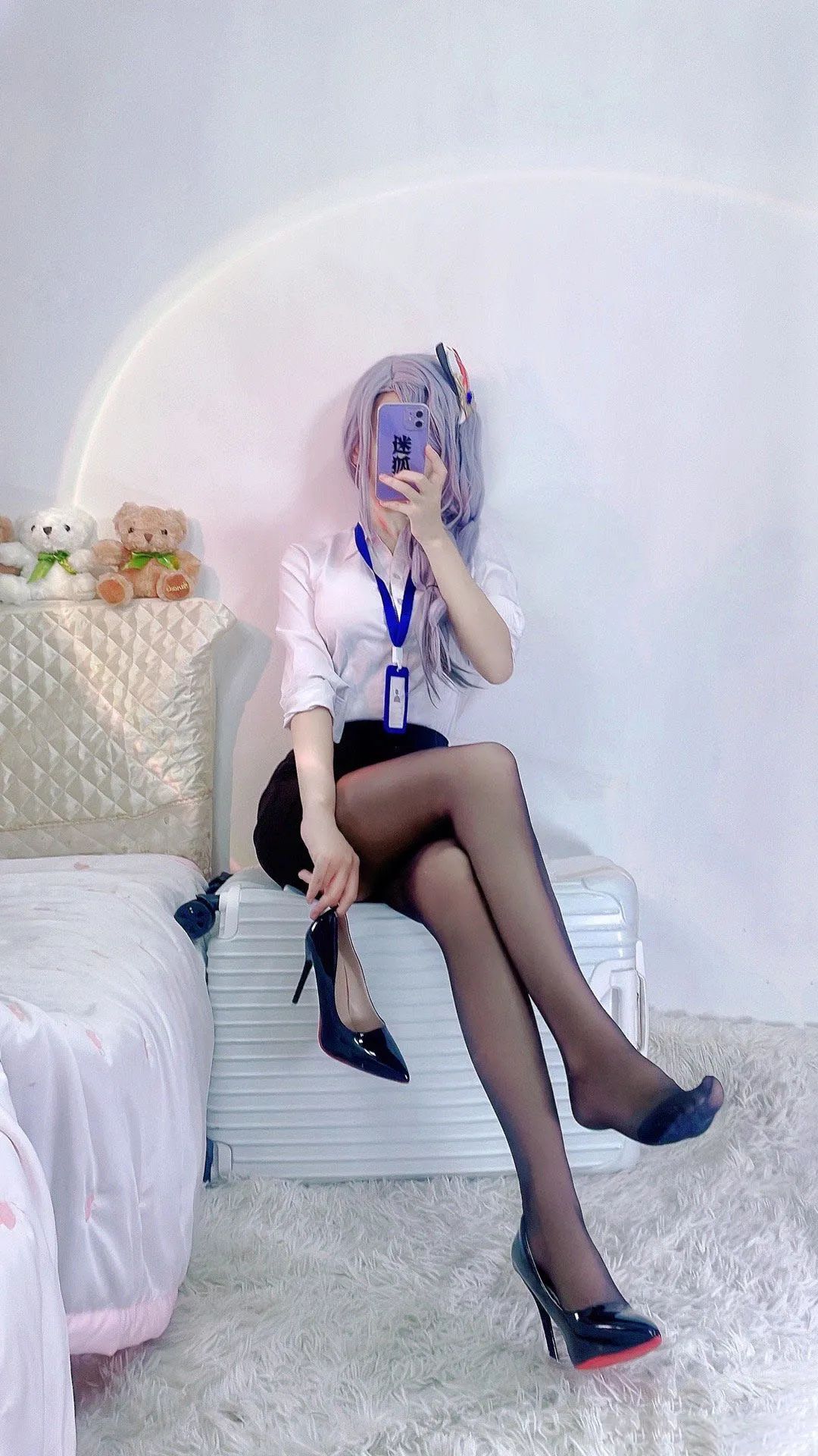 原神cos：黑丝+短裤，制服申鹤太顶了！泳装神子，女仆甘雨，小厨娘雷神让人狂喜！