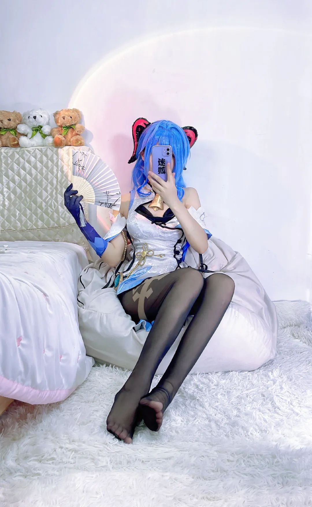 原神cos：黑丝+短裤，制服申鹤太顶了！泳装神子，女仆甘雨，小厨娘雷神让人狂喜！