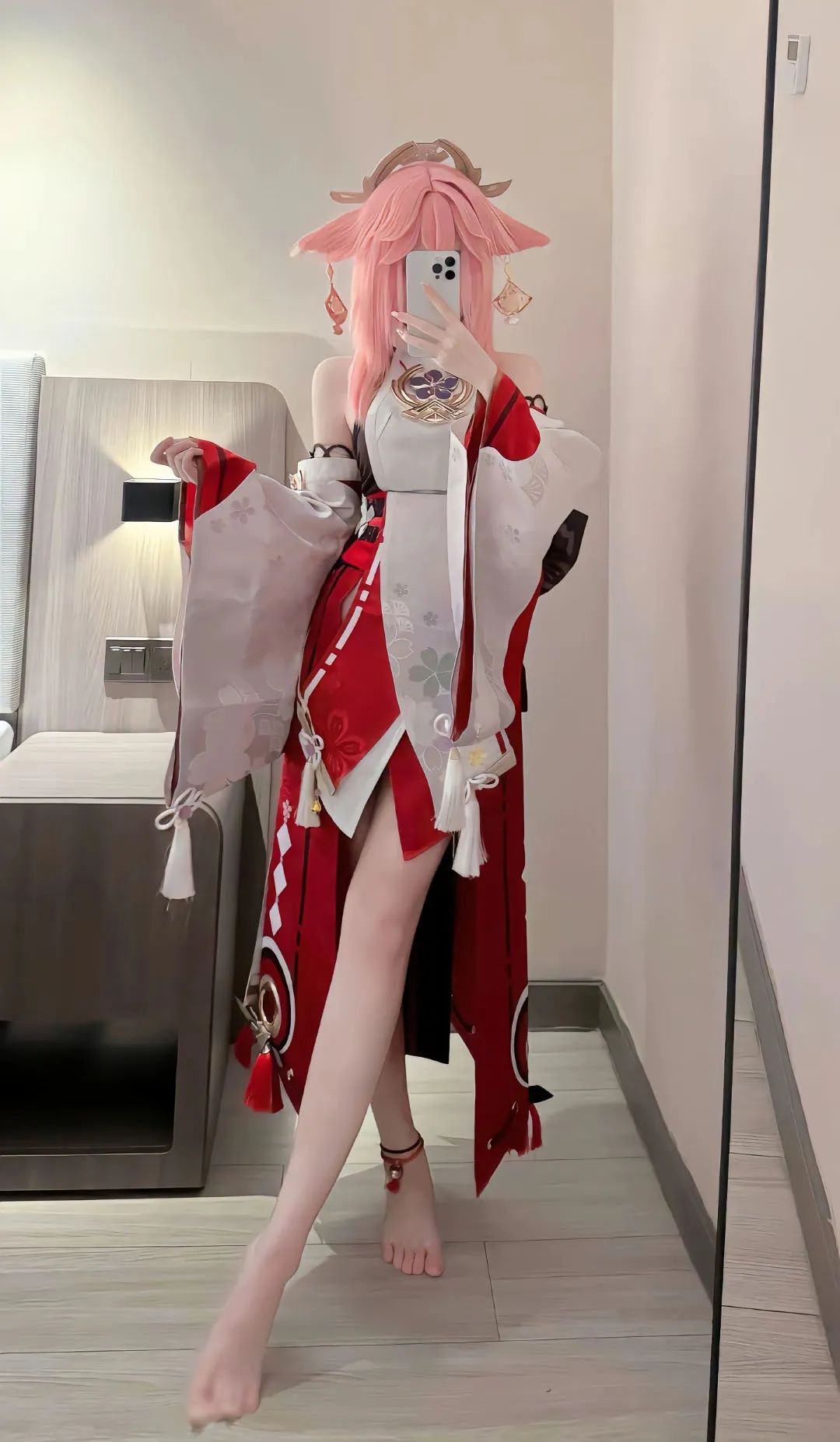 原神cos：白丝+修女服，八重让人狂喜！兔女郎心海，赛车女郎申鹤，大长腿雷神太顶了！