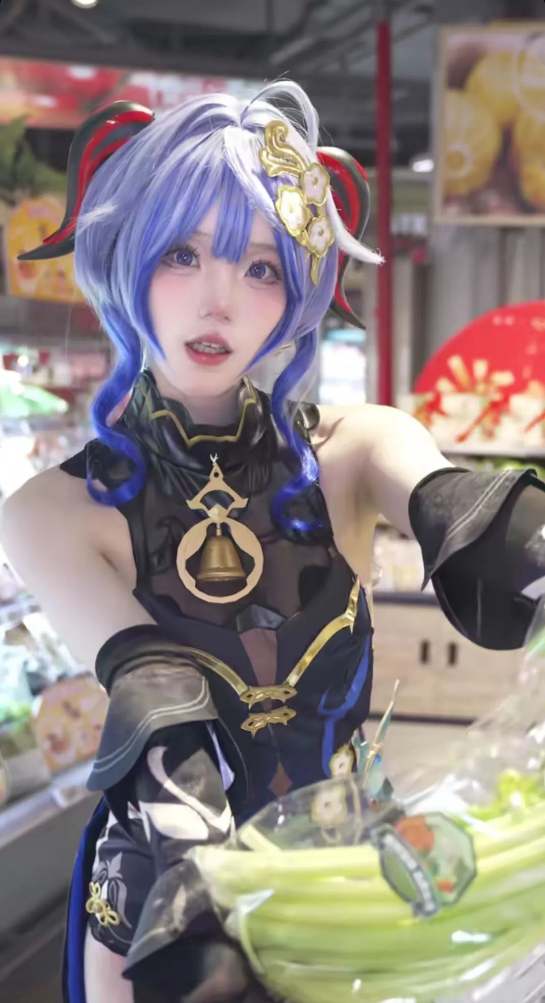 原神cos：黑丝刻晴太可爱了！后妈裙申鹤真好看！大草神超美！雷电将军居然下厨房了！