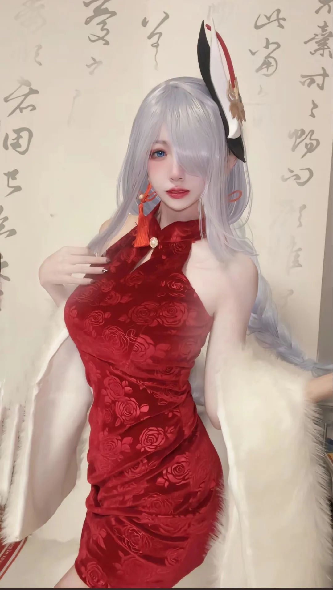 原神cos：短裤+制服，特工优菈太顶了！白丝婚纱申鹤，女仆甘雨，女仆雷神让人狂喜！
