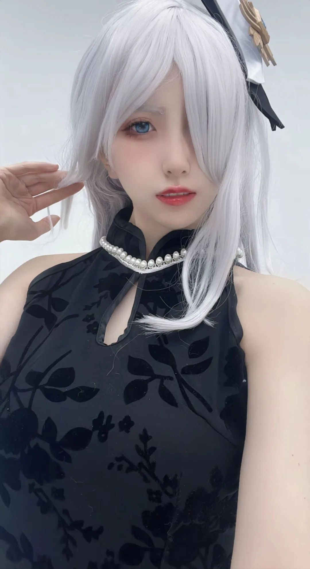 原神cos：短裤+制服，特工优菈太顶了！白丝婚纱申鹤，女仆甘雨，女仆雷神让人狂喜！