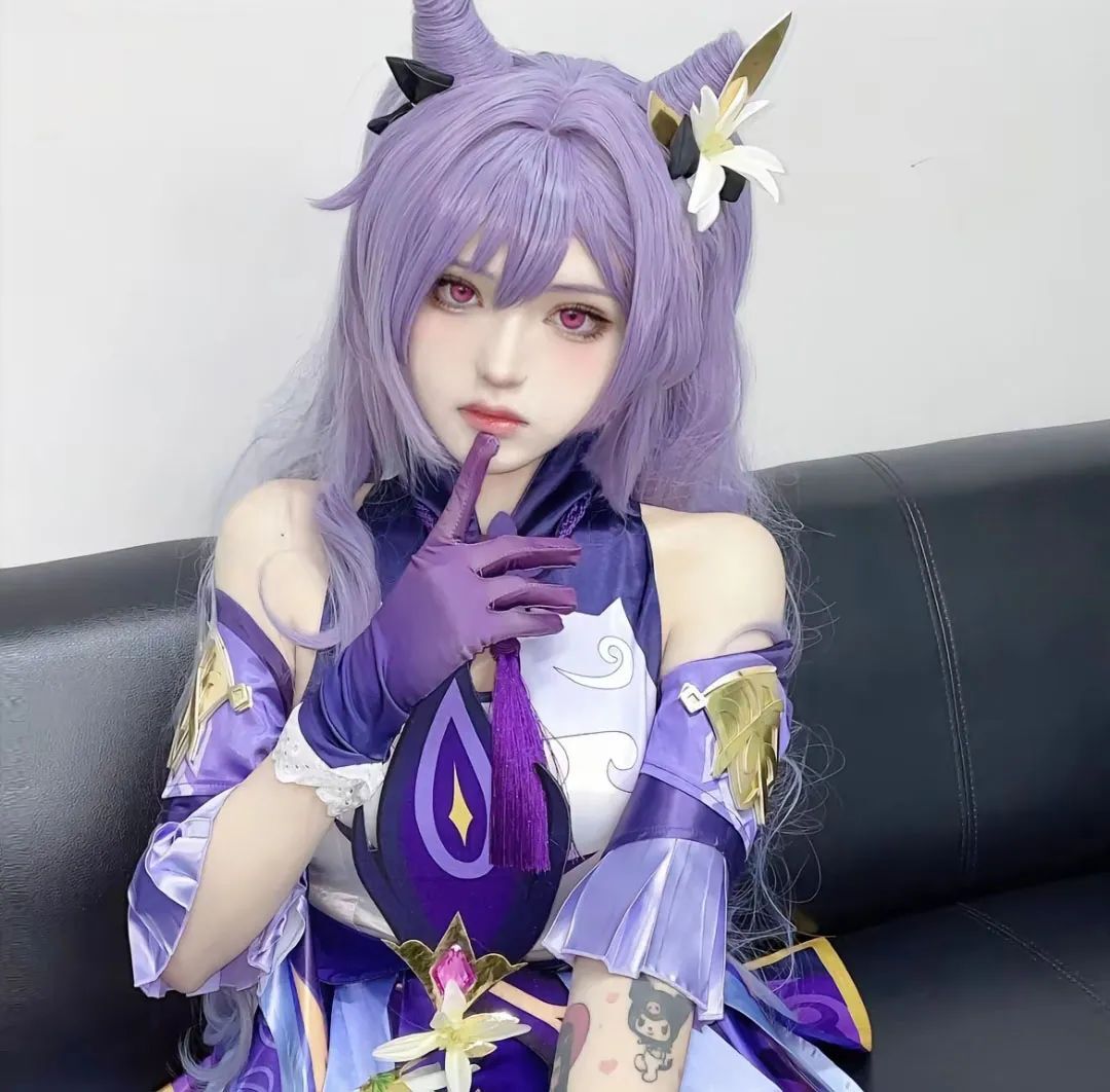 原神cos：白丝+护士服，刻晴超萌！女仆甘雨，神子黑纱裙美爆了！泳装申鹤，女仆雷神让人无法抵抗！