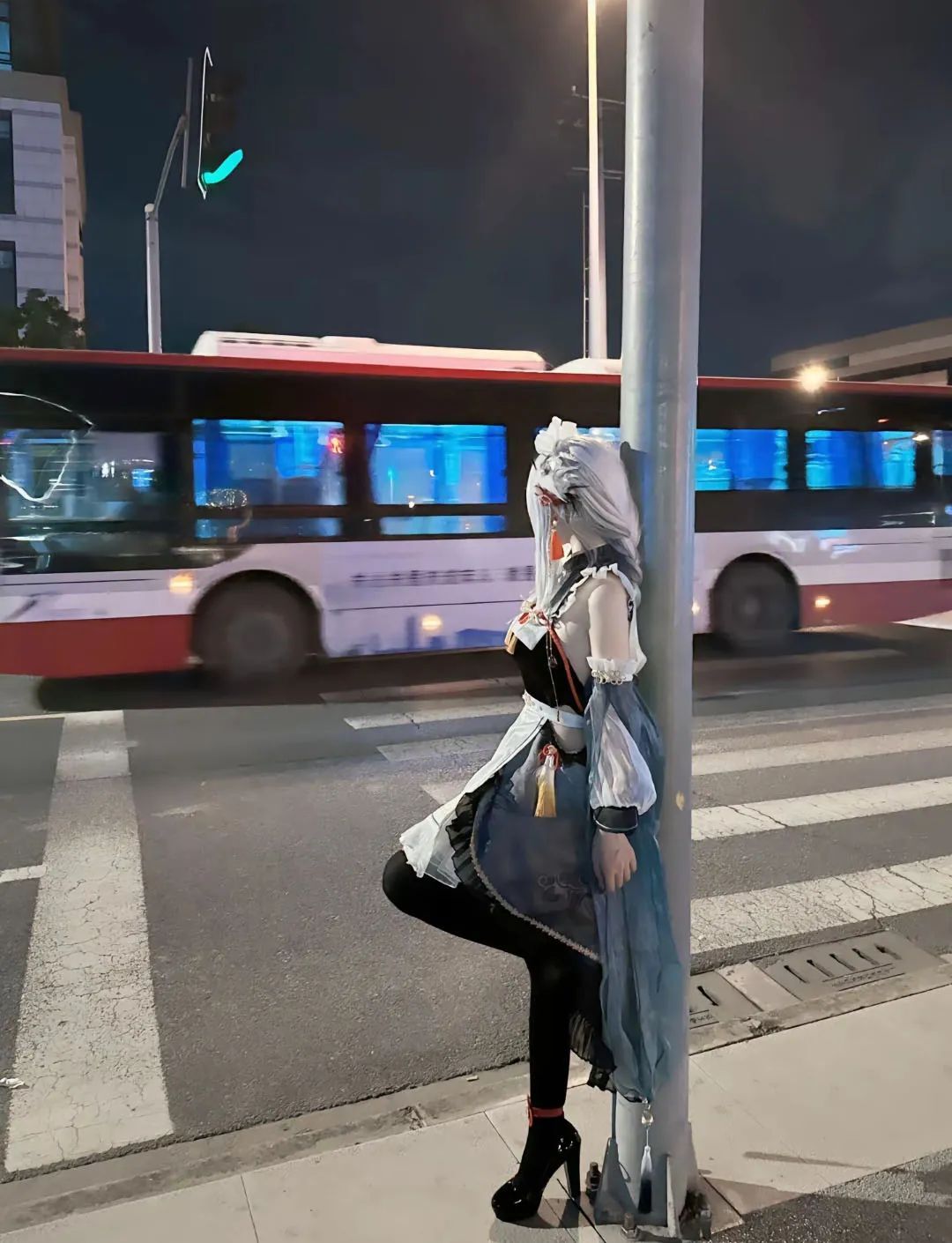 原神cos：白丝+跑车，JK绫华太棒了！女仆申鹤，猫耳雷神让人狂喜！黑丝秘书甘雨谁不爱？